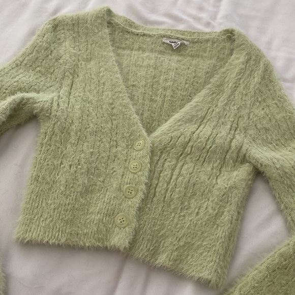 Sage green cropped sweater - Picture 3 of 3